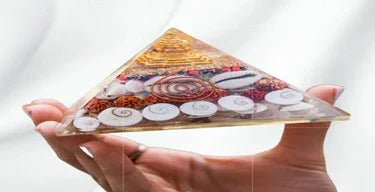 Shree Yantra Gomti Chakra Pyramid with Rudraksha, White Kauri & Orgonite – Spiritual Vastu Tool for Luck, Energy Balance & Prosperity | Namami Store