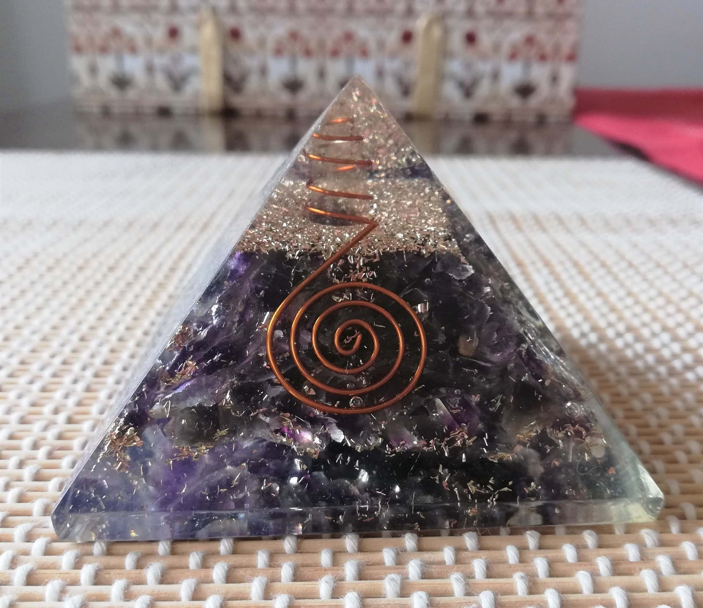 Amethyst Orgone Pyramid – Reiki, Meditation & Vastu Healing Crystal