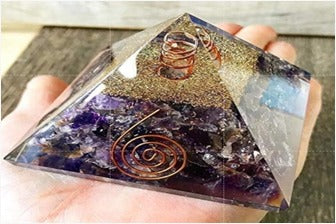 Amethyst Orgone Pyramid – Reiki, Meditation & Vastu Healing Crystal